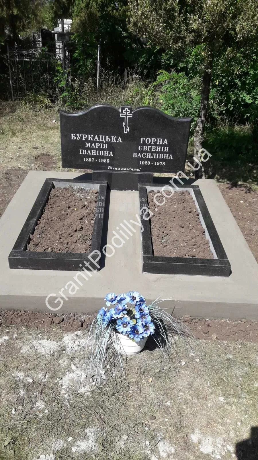 Подвійний пам'ятник з граніту - Кам'янець-Подільський | GranitPodillya